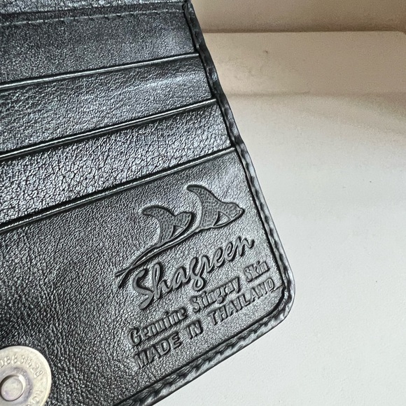 Mens/women’s authentic black white stingray wallet billfold bag new - Picture 3 of 11